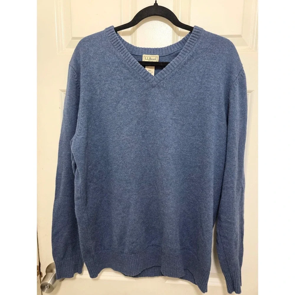 L.L. Bean Mens Blue V-Neck Sweater L Tall 80% Lambs Wool 20% Nylon Warm & Durabl